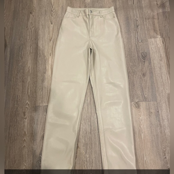 DYNAMITE cream leather pants - Picture 4 of 4